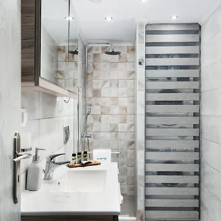 Boutique -splantzia-roof Garden *